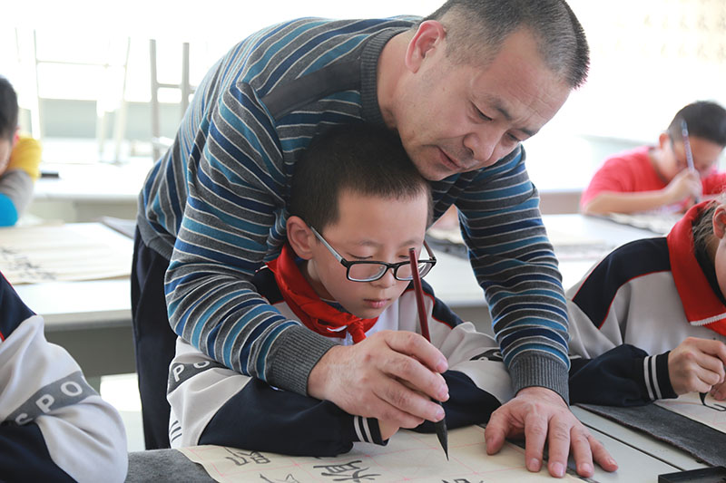 包头学校少年宫艺术展演,包头青少年少年宫