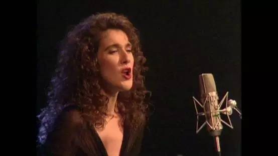 用生命打造传世爱情，37个梗讲述《美女与野兽》诞生记