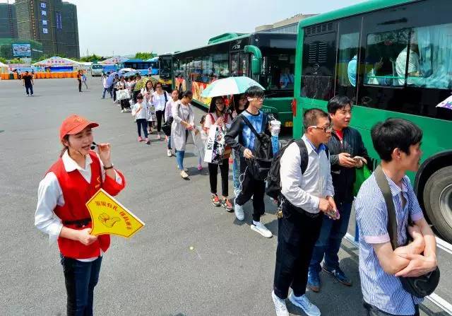 滨江到底是哪里,滨江是一条江吗