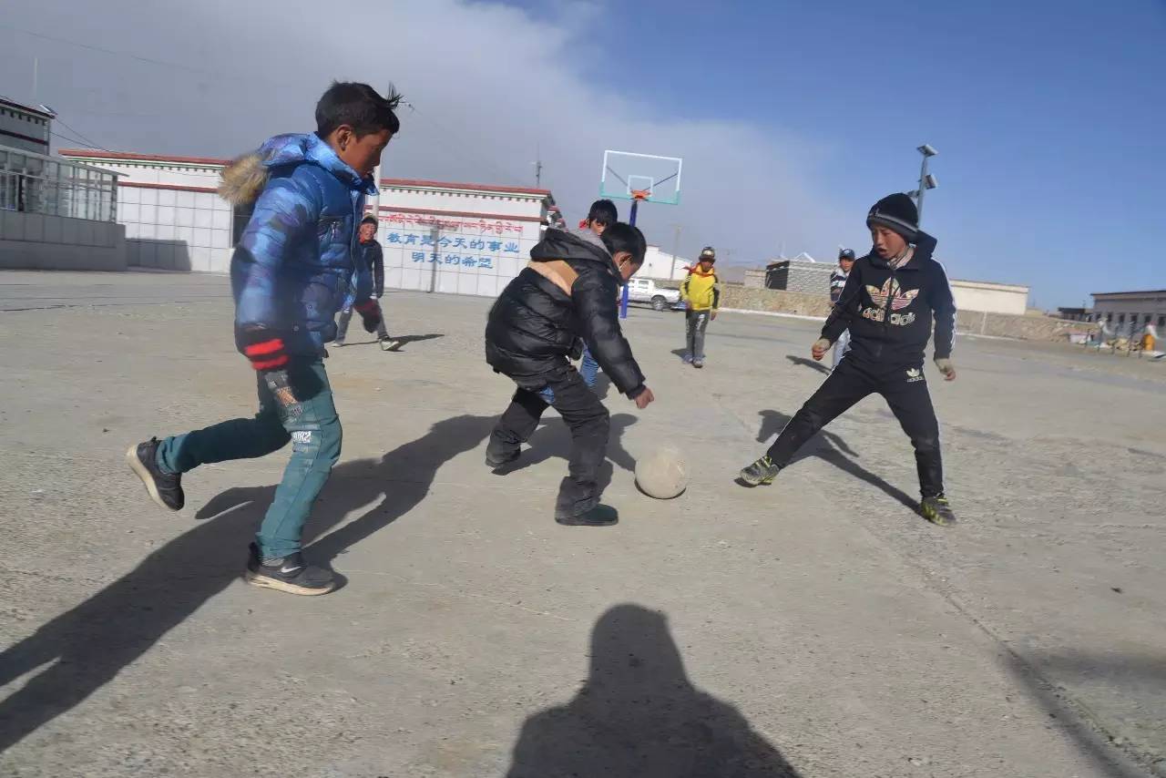 幸福!他们在“世界之巅”创造了新生活