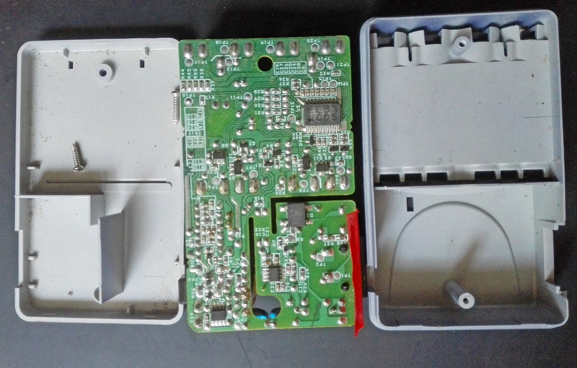 拆解全透明科技风充电宝,正品原装电池充电器