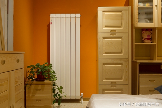 家用暖气片安装尺寸,家用暖气片安装在什么位置好