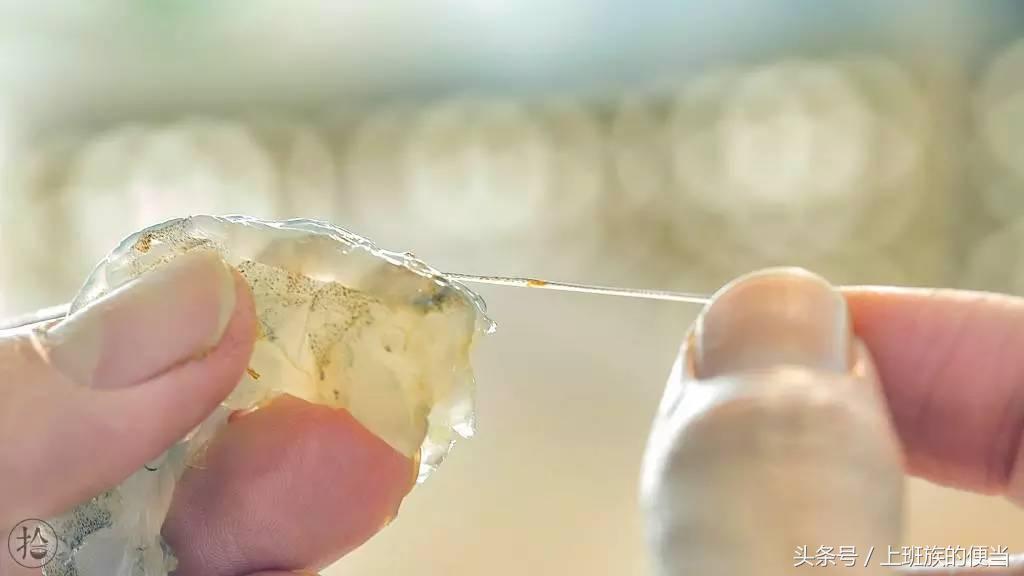 鸭头鸡头不能吃的原因,鸡头好吃还是鸭头好吃