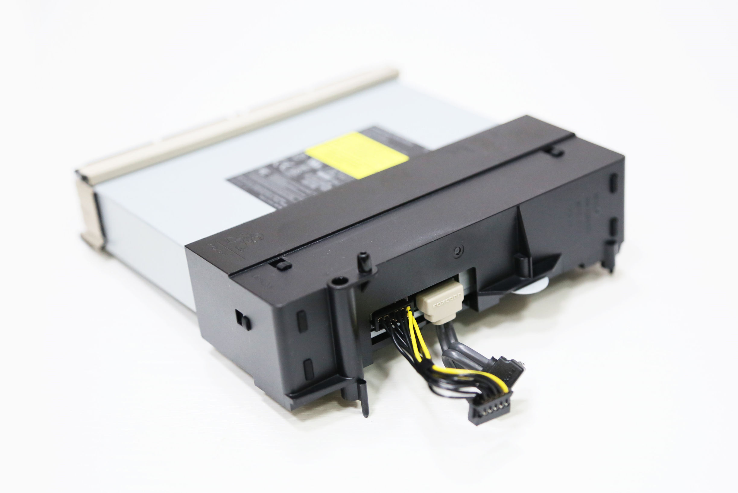 xboxones拆机没有撬棒,xboxones和x区别