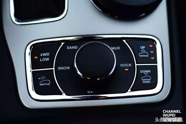 大切诺基适合家用吗,2022款suv大切诺基