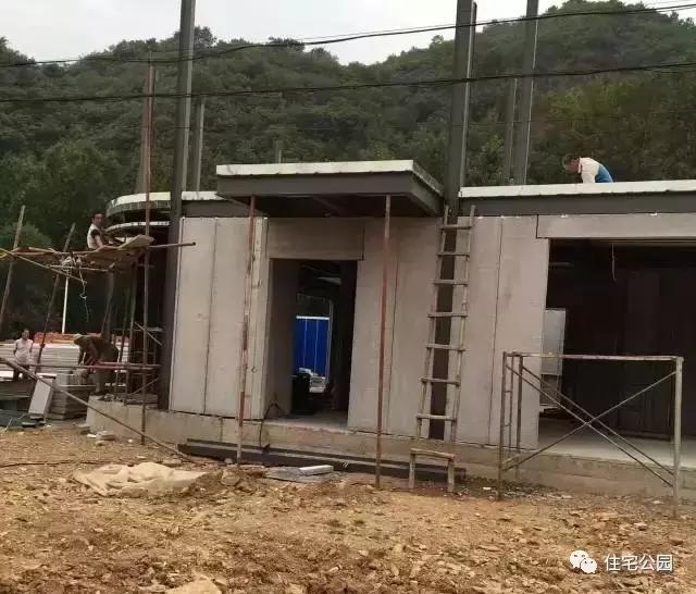 农村自建房轻钢小别墅建造全过程,农村钢结构自建房1层别墅