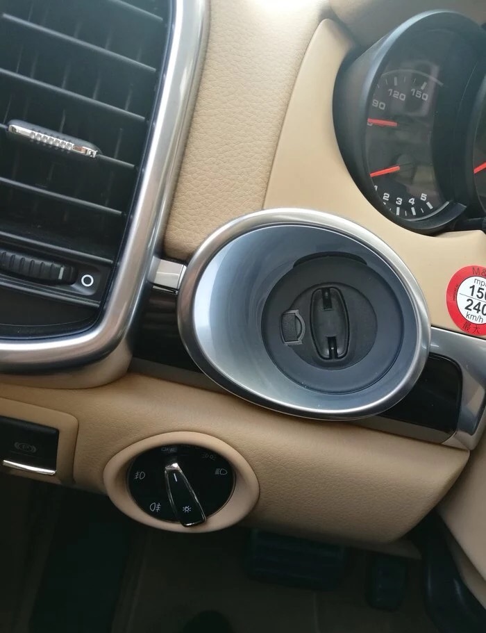 100万卡宴值不值得买,100万预算保时捷买哪款好