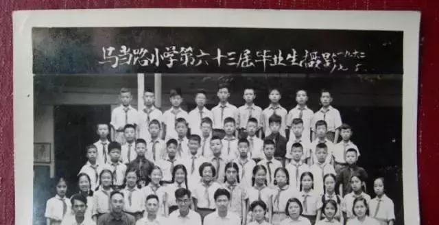 我很怀念以前的母校,我的母校没了什么意思