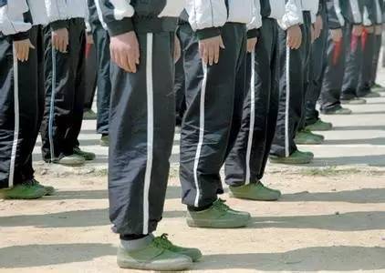 中国的解放鞋有多潮,中国解放鞋国外走红