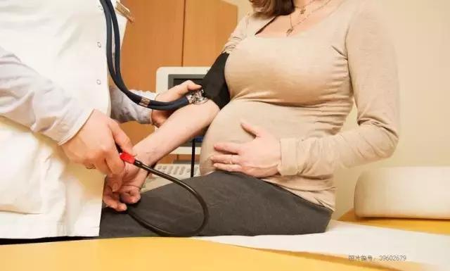 分娩疼痛会让人哭吗,分娩相当于多少根骨头同时断