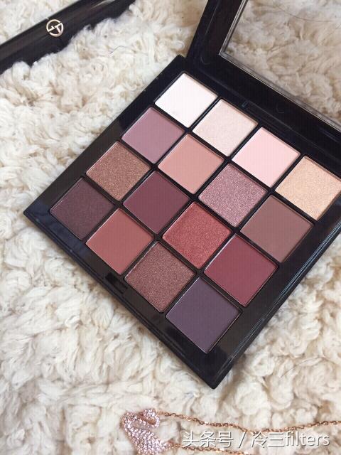 哑光眼影和微珠光眼影妆容区别,最显高级的眼妆