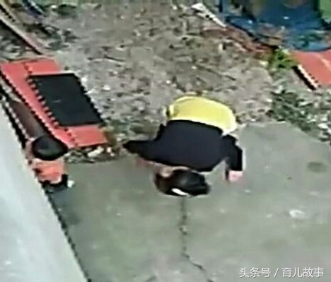 9岁孩子白天没忍住尿裤子正常吗,7岁孩子没忍住尿裤子正常吗