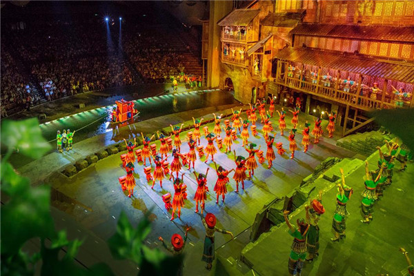 边城视频讲解,边城演出实景