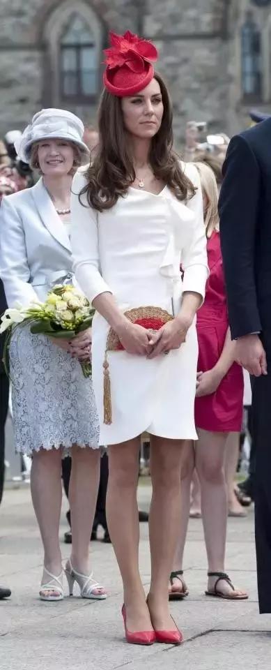 牛！这个英国妹只花了白菜价，就入手了凯特王妃的行头