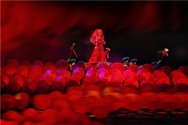 边城视频讲解,边城演出实景