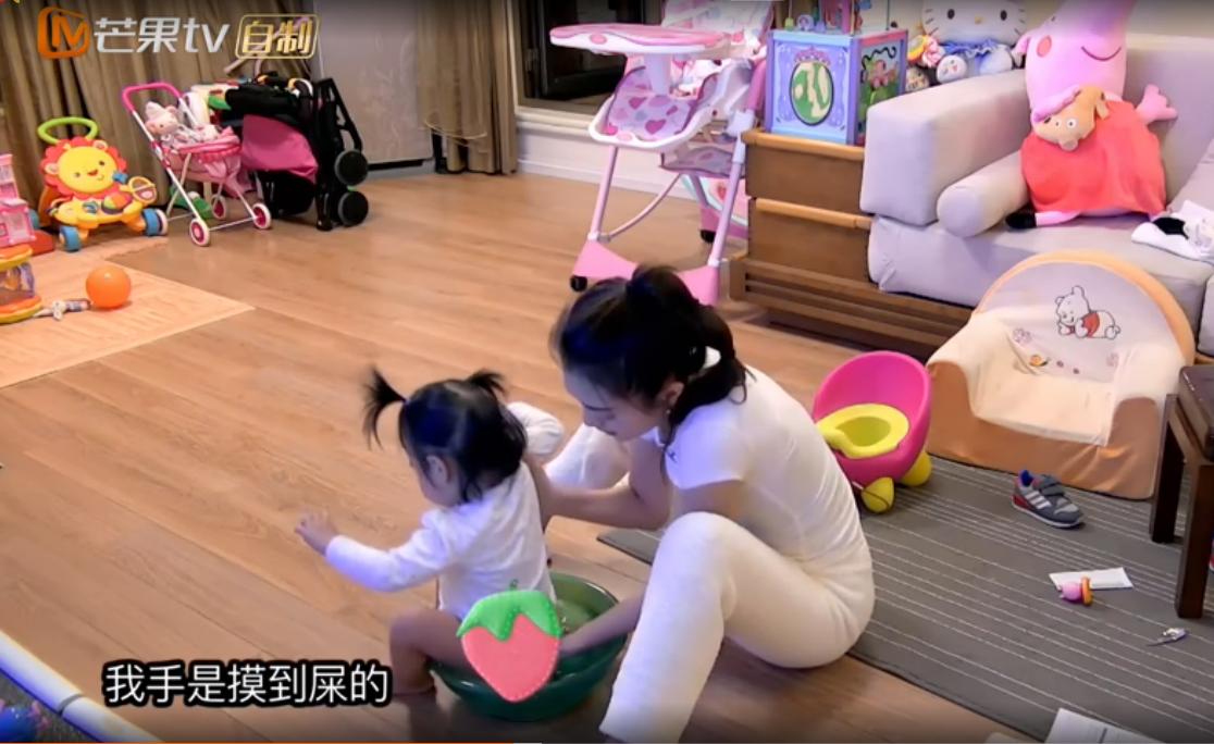 怎么给女宝宝处理便后?