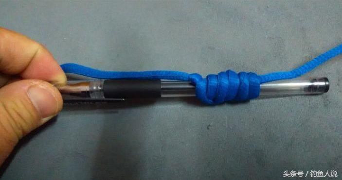 钓鱼的串钩怎样才能把钩绑到线上,如何简单绑钓鱼的串钩
