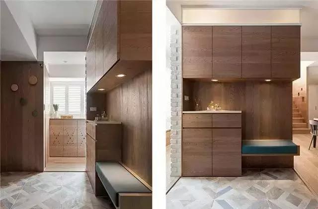 换鞋在门外好还是在玄关里好,入户玄关坐着换鞋对着门是否好