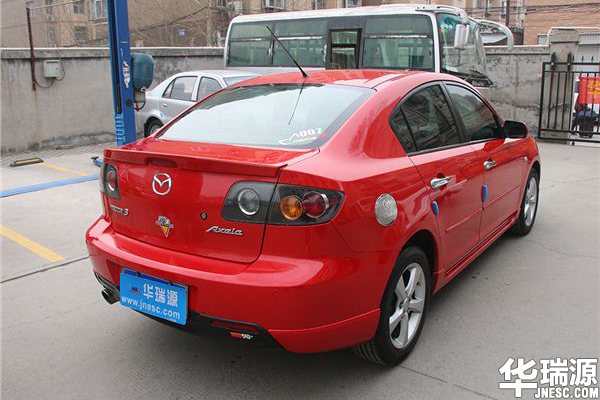 2006款马自达323新车多少钱,2011款马自达3新车多少钱