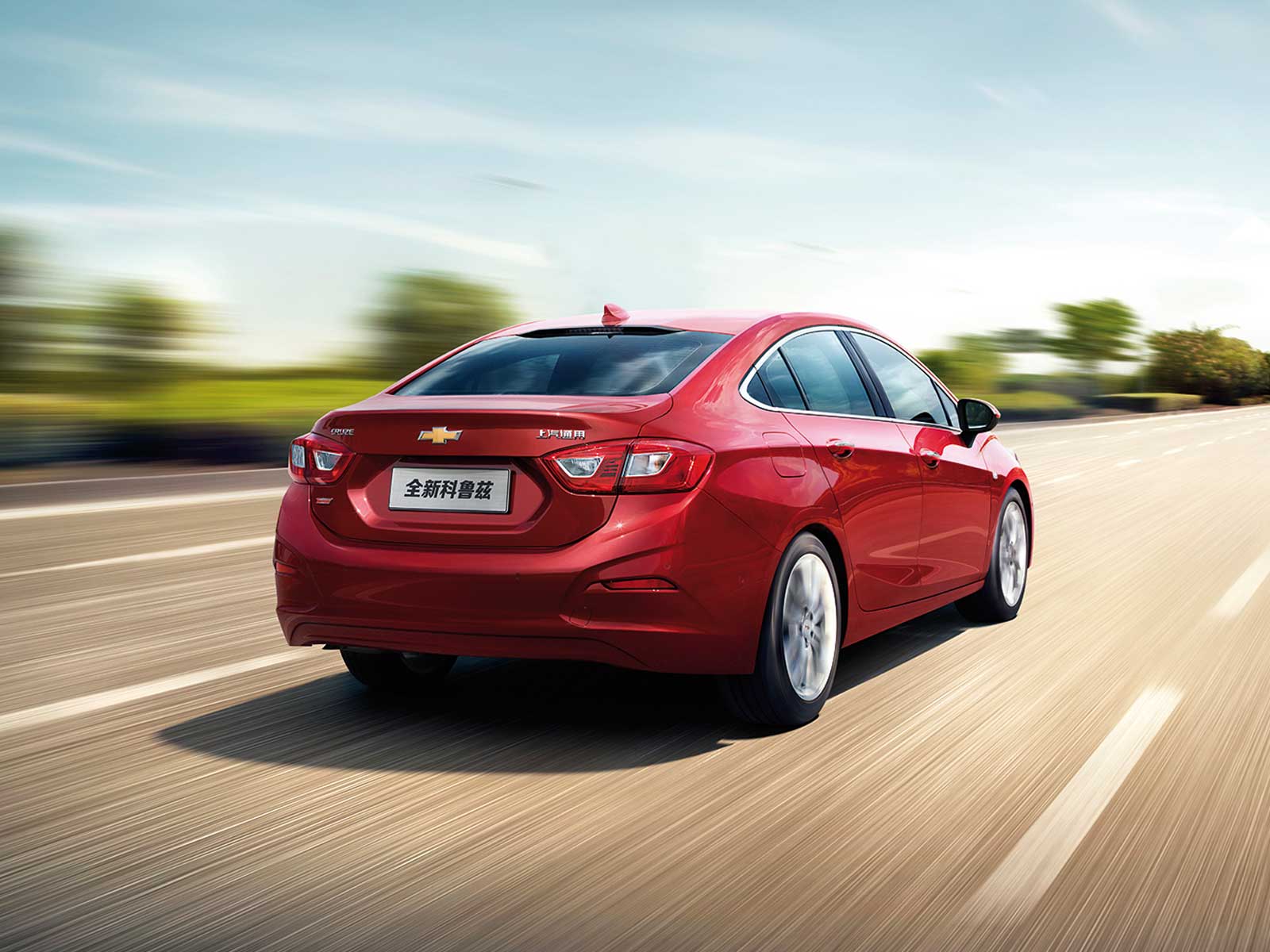 12款科鲁兹1.6自动表显油耗10.5,12款科鲁兹行驶中无动力