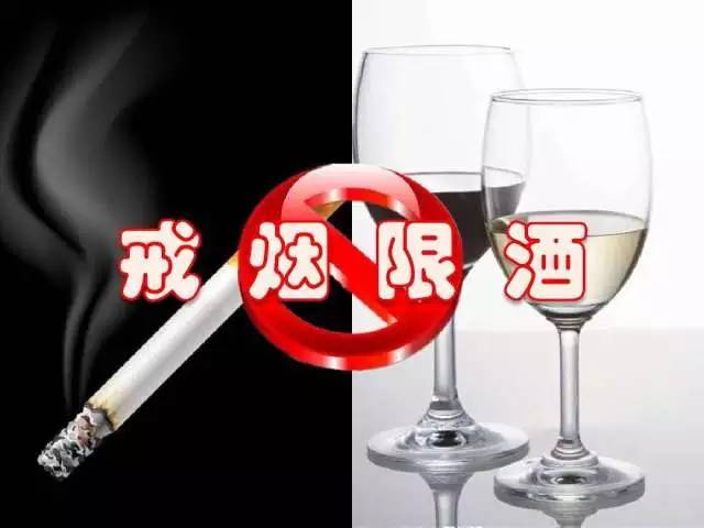 男子打鼾一夜呼吸停断,男人喝完酒打呼噜窒息