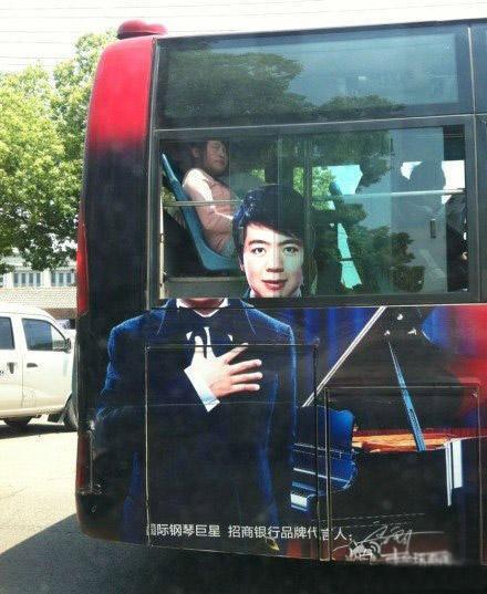 大爷很有钱,大爷一看就很有钱