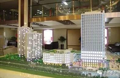 纯新盘、12000元/㎡、两大板块交汇处！高压线是最大硬伤