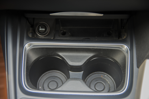 宝马316i有17款的吗,宝马316i值不值得入手