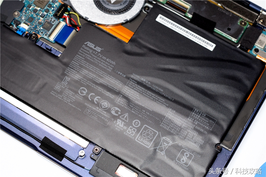 小米笔记本轻松拆机,比硬币还薄的小米笔记本开箱