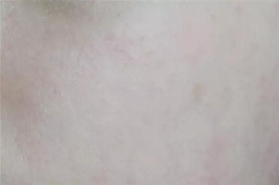 气垫和bb哪个比较好,初学者气垫bb推荐