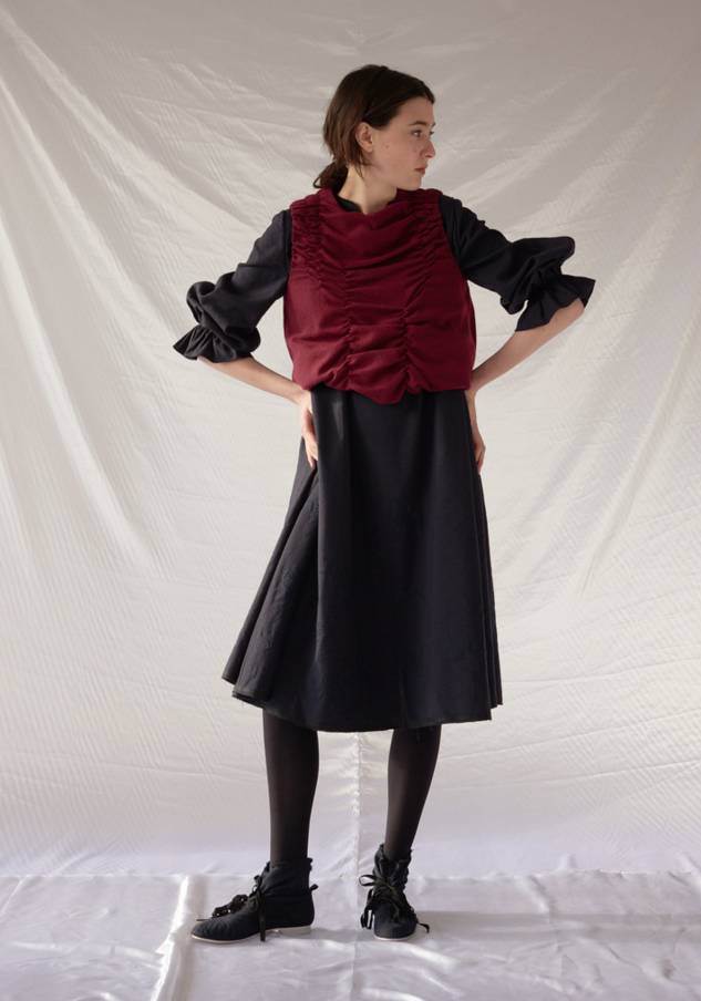 二姨谈时尚｜RenliSu：伦敦升起中国星，米色绿色蓝色