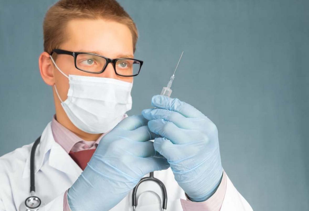 注射隆鼻会后悔吗,注射隆鼻到老了的后遗症