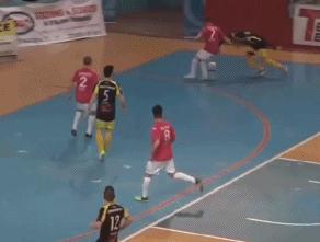 足球那些爆笑名场面,足球搞笑名场面合集内马尔