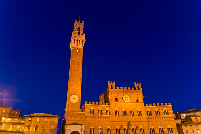 锡耶纳vs费尔玛纳,锡耶纳汽车