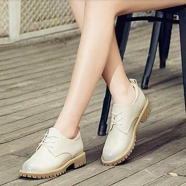 英伦风小皮鞋，每个女生都无法拒绝的鞋