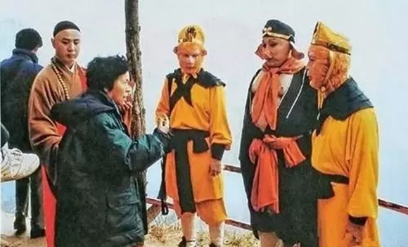86版《西游记》导演杨洁辞世众星悼念六小龄童：“没有杨洁就没有今天的我”