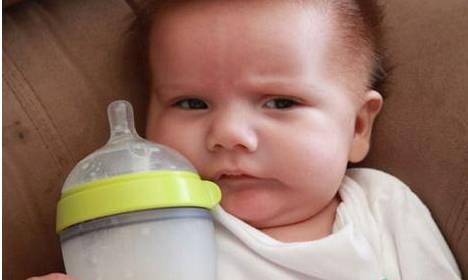 拿着父亲的血汗钱ktv唱父亲视频,拿着父母的血汗钱去歌厅唱父亲