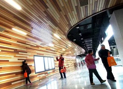 「拾趣」古典风、童话风……上海16座最美地铁站，你最常经过哪一站？