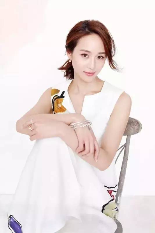 一入门窗深似海下一句是什么,一入侯门深似海三个字