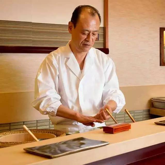 寿司之神小野二郎纪录片,寿司之神小野二郎探店