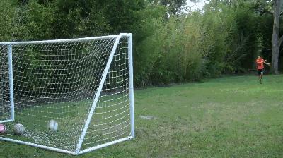 凌空抽射训练视频,足球凌空抽射技巧教学