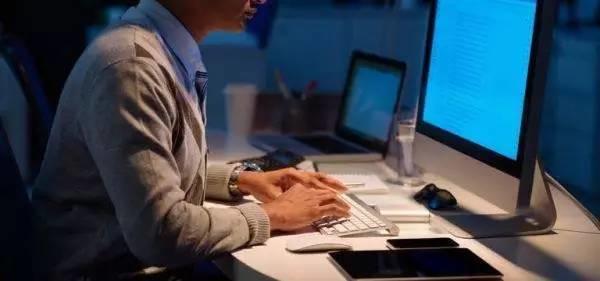 目前it行业哪个方向前景最好,it行业前景和技术发展的趋势