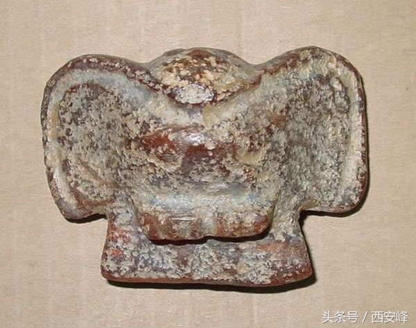 国外“中国古玉真伪对比及测试”资料