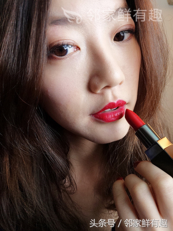 女神的秘密*器武**,神级粉饼Laura Mercier唤颜凝露