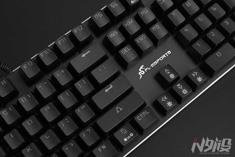 腹灵光魔键盘拆解,腹灵光魔凯华光轴机械键盘评测