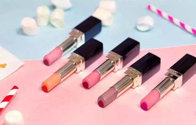 口红必备3支,一支口红可以买很多