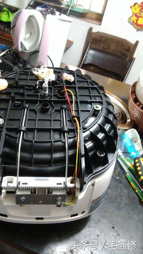 电压力锅不工作了出现e0,电压力锅通电一会显示e4