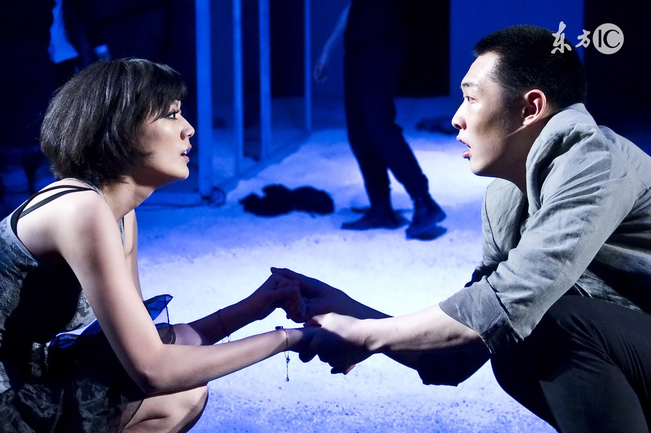 心理学实验：让人短时间内产生强烈激情之爱的方法，恋爱技巧