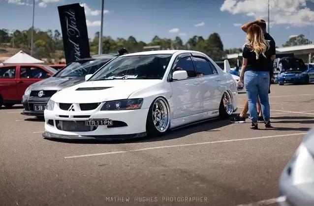 本想把EVO卖掉跳出改装坑，买了高尔夫7R后却又重新“吸毒”