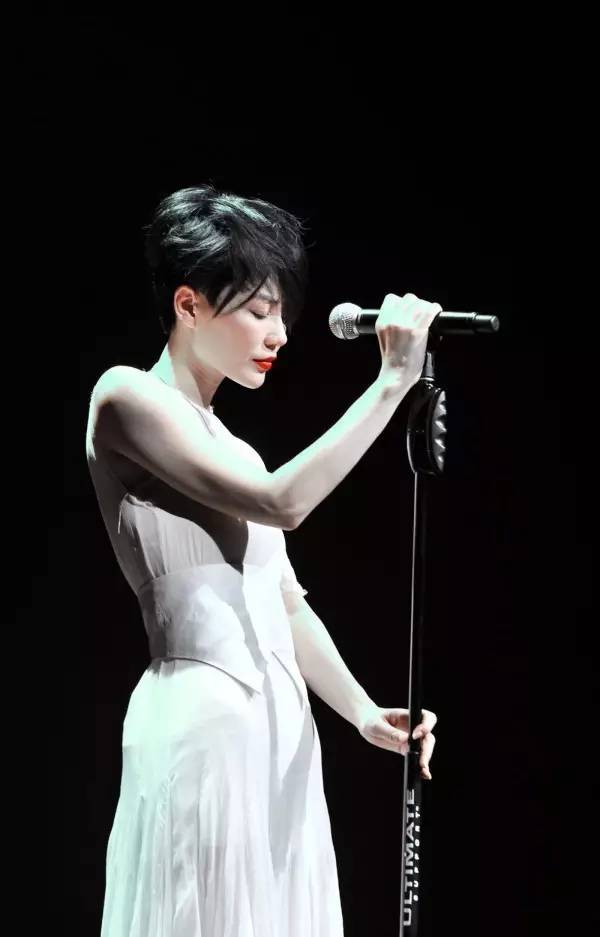 王菲范冰冰现状,王菲吃素护肤